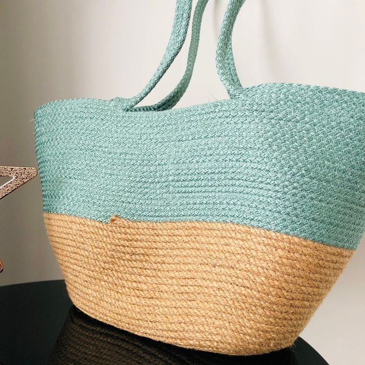 Eco- Friendly Women Jute Strap Bag In Green-Beige - Image 2