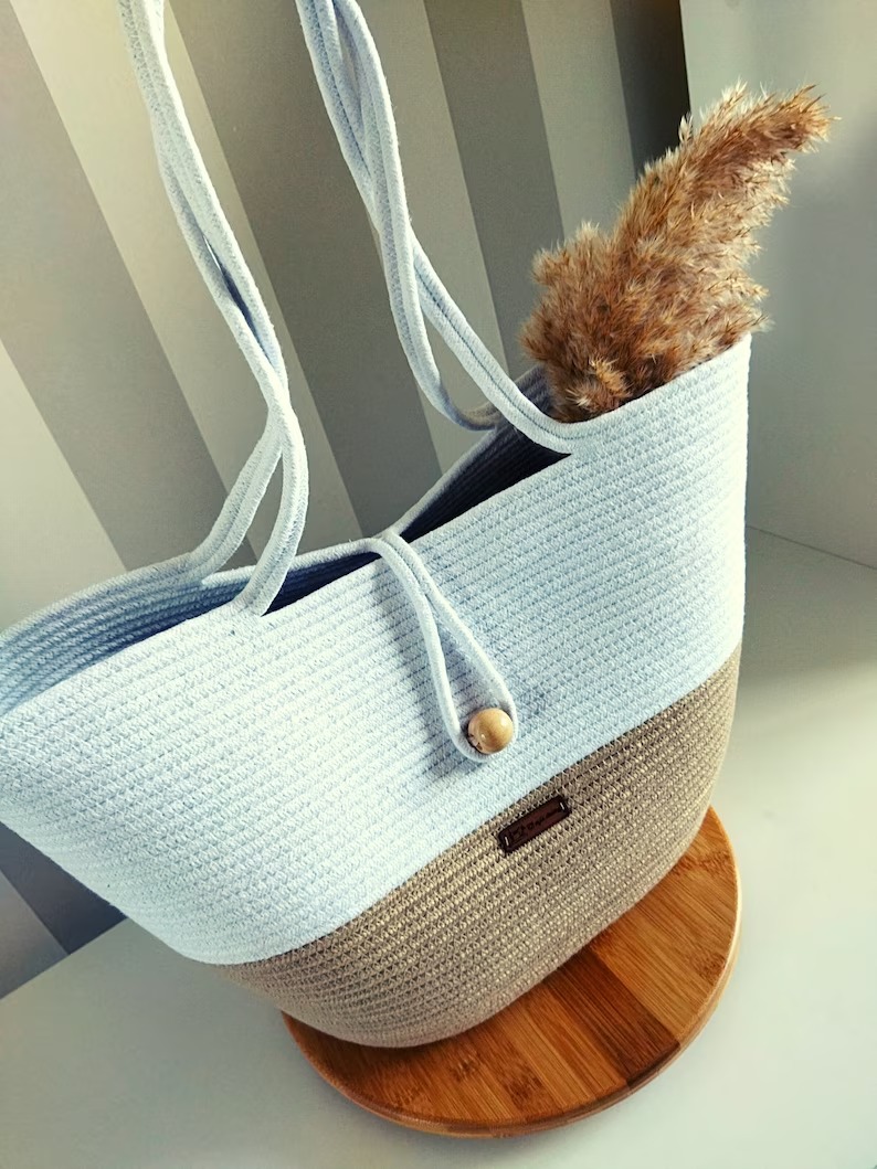 Green Glamour Women Jute-Cotton Totes In White -Beige